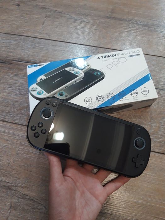 Продам игровую приставку