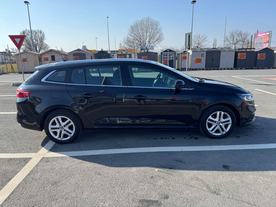 Renault megane 4 break 1.3 tce manual