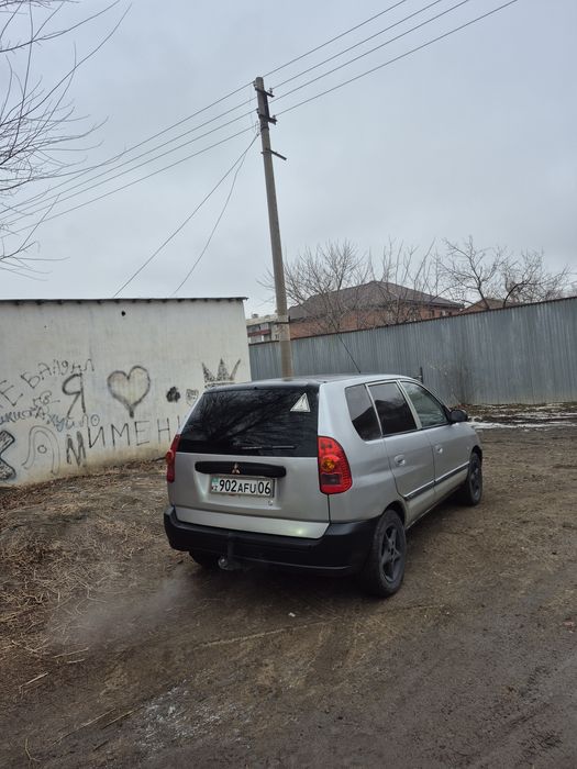 Продаю митсубиси спейс вагон
