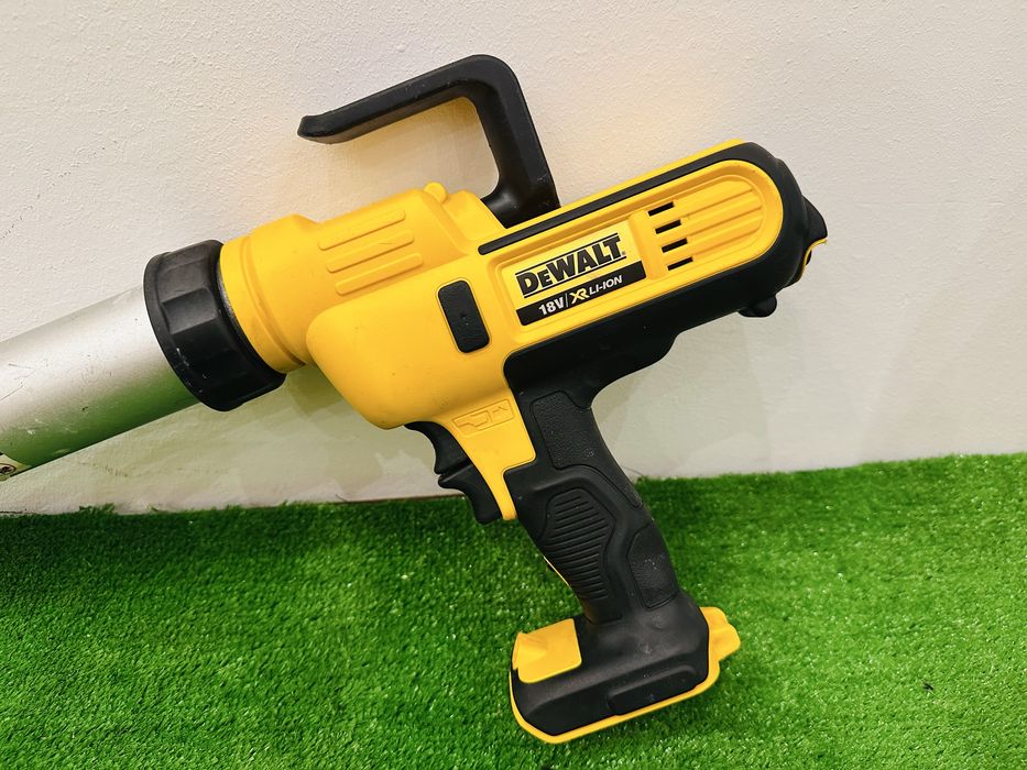 Pistol silicon Dewalt DCE580