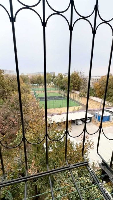 Yunusobod 15-kv da takrorlanmas planirovkali uy srochna sotuvda!