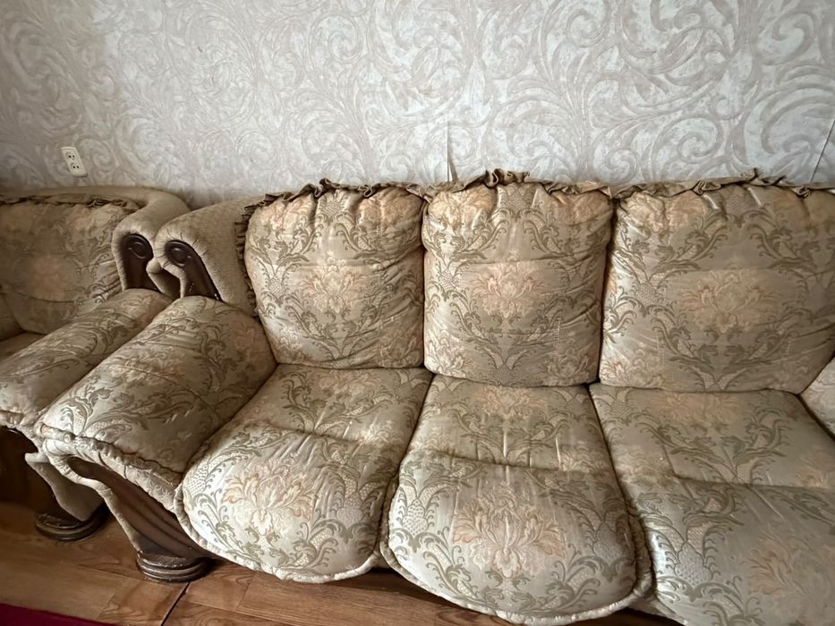 Мебель с двумя креслами