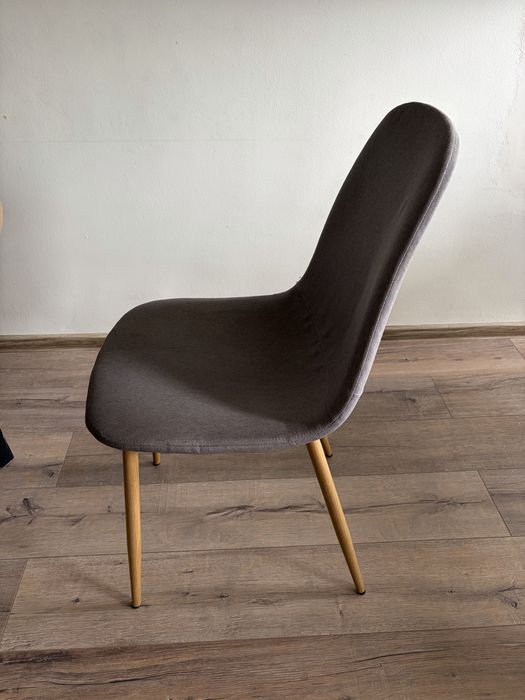 Трапезна маса с 4 стола