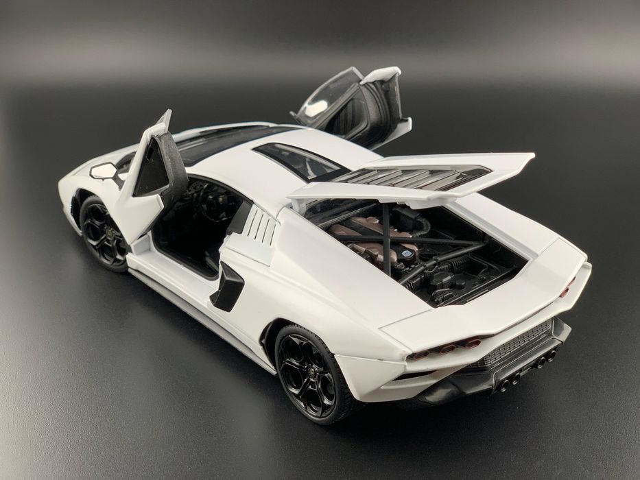 Lamborghini Countach LPI800-4, welly, 1/24