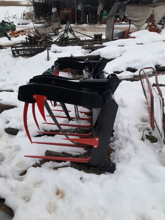 De vânzare balotieră și cupă crocodil