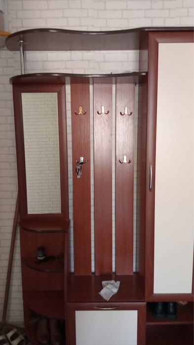 Продам прихожую бу