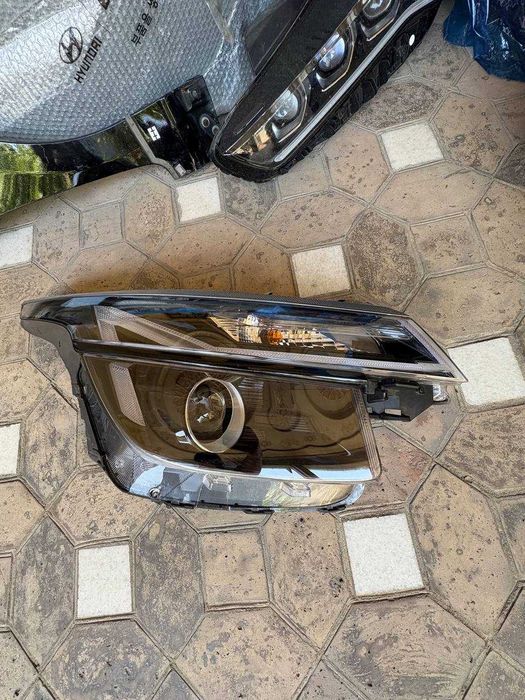 KIA Seltos oldi fara chap va o'ng LH&RH