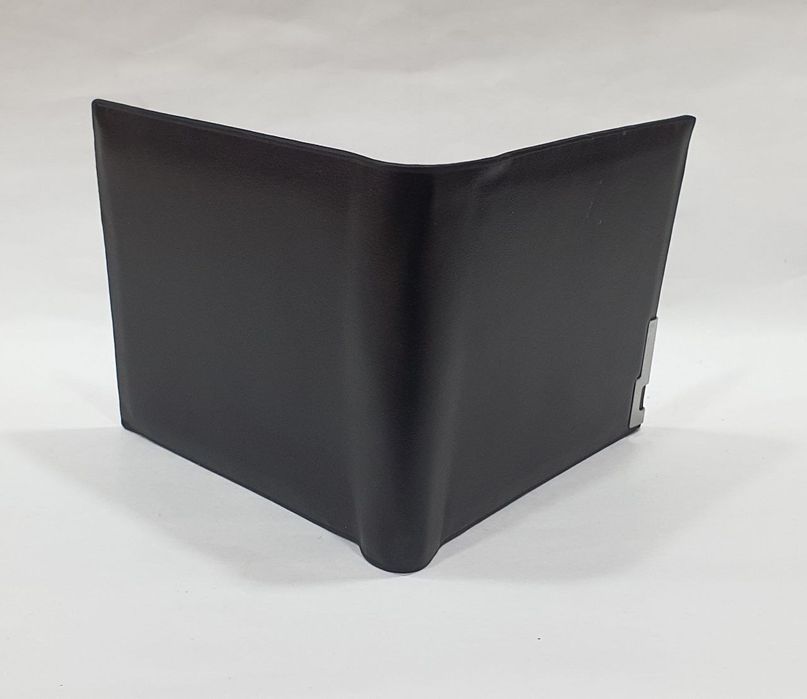 Кожаный кошелёк с зажимом и отделением для карт