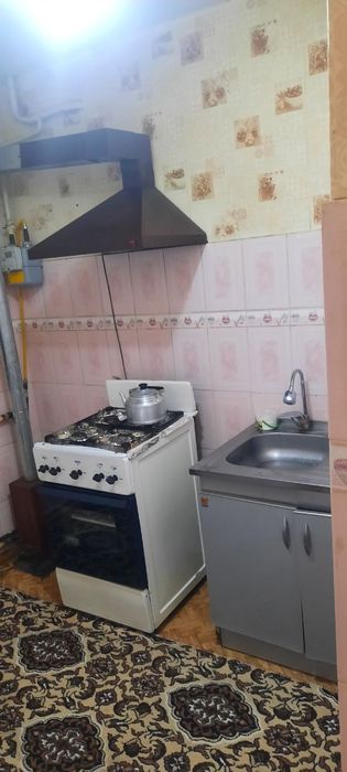 Фаргона. Фрунзе  массив 25-мактаб олдида.