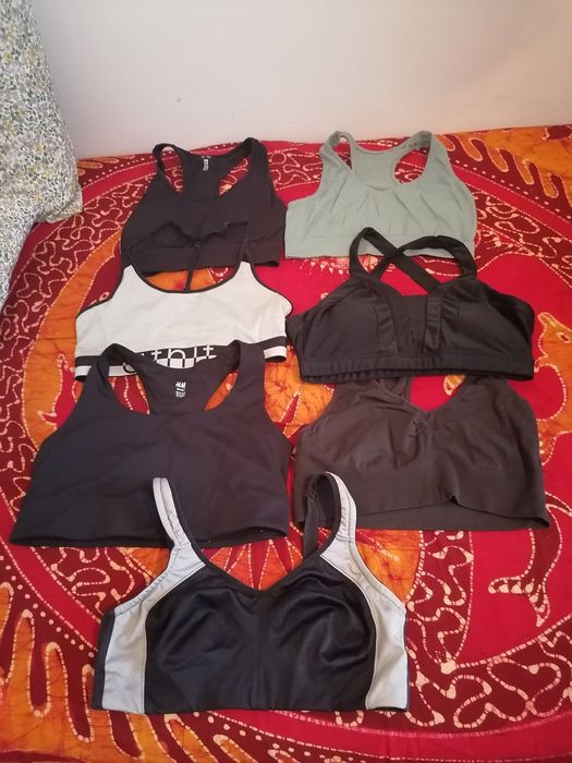 Bustiere damă (13 bucăți) - 100 lei