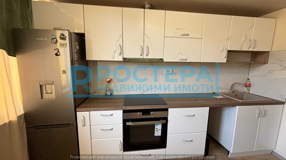 Продава се Четиристаен апартамент в Търговище, Център - 96 кв.м за 675 €/кв.м - Снимка #2