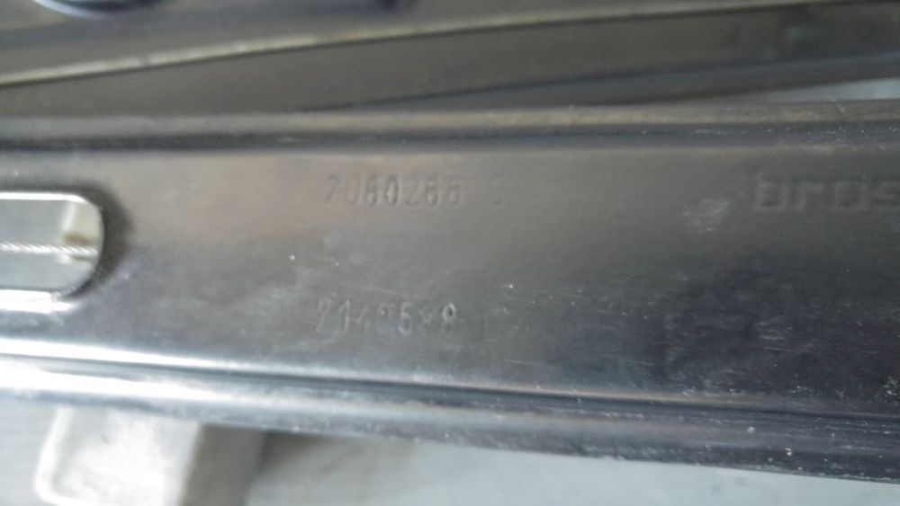 macara usa dreapta fata bmw e90 e91 7060266s