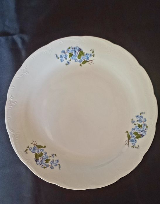 Platouri rotunde/dreptunghiulare, din porțelan fin de Cr de Ag