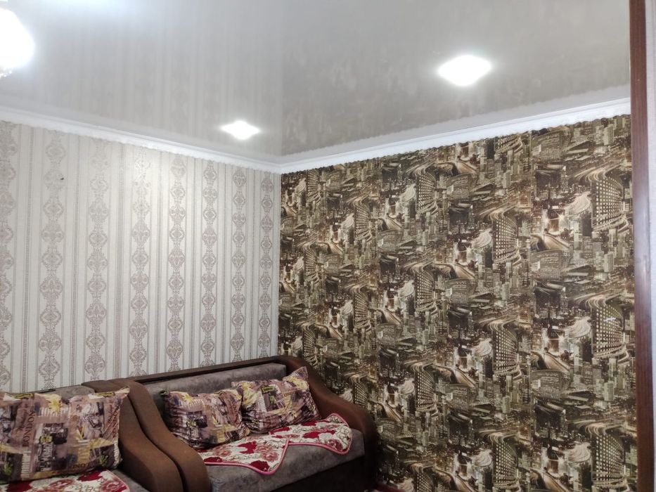 Обменяю 2 х комн кв на однокомн с доплатой