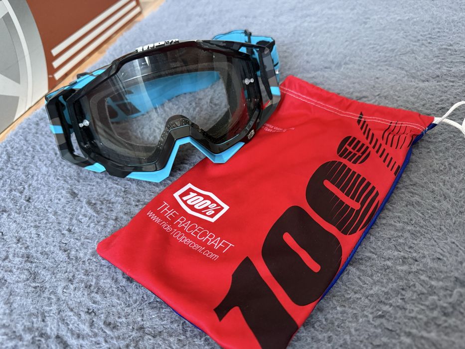 Ochelari 100% aproape noi