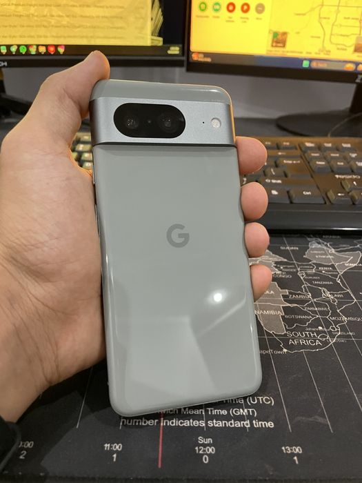 Google Pixel 8 USA Gray