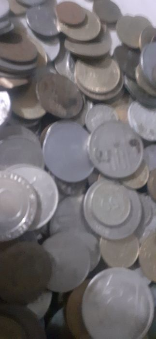 Vand monede vecki romanesti si staine si bacnote  la fel romanesti ...