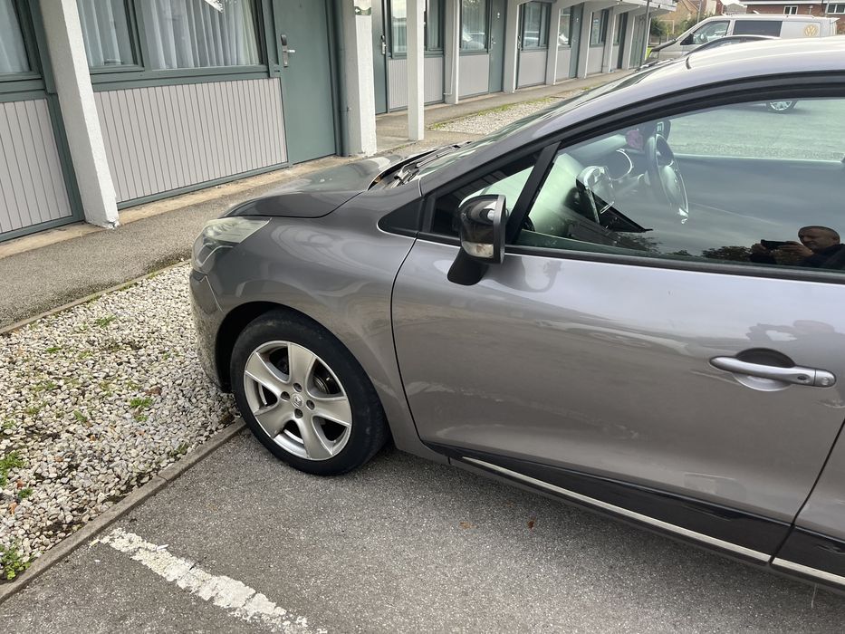 Usi clio 4 2014 pret pe bucata goala