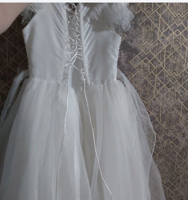 Продам платье для девочки