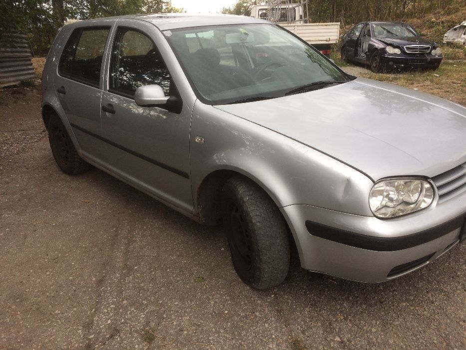 VW Golf 4 1.4i 16V 75к.с на части