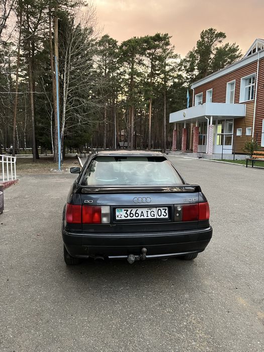 Продам ауди б4 1992 года