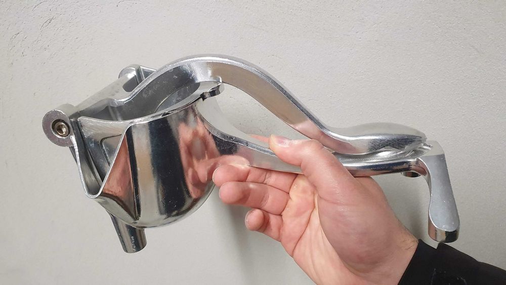 Сокоизстисквачка за нарове/портокали/лимони