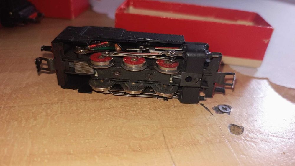 locomotiva rara curent continuu