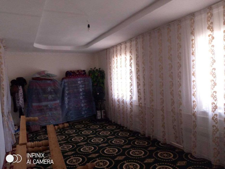 Uy satiladi 6 sotik 180 mln kelisimli