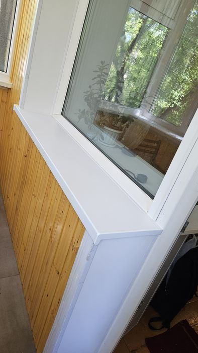 Установка балконов дерево, пластик.