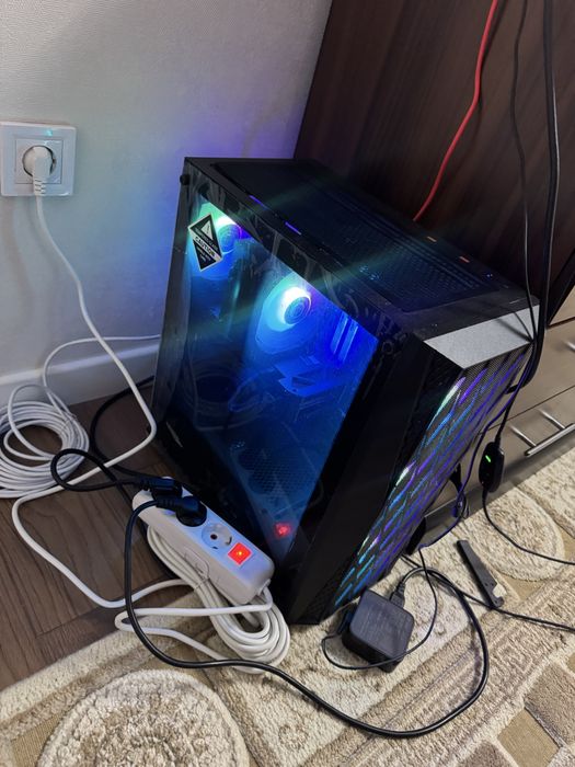 Игровой мошный компютер СРОЧНО