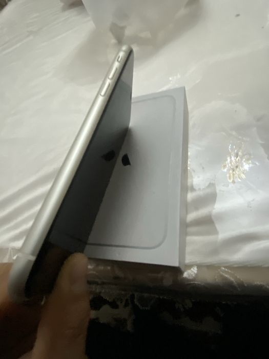 Iphone 11 128 tali 94 yonkis garanta 1 oy javvob