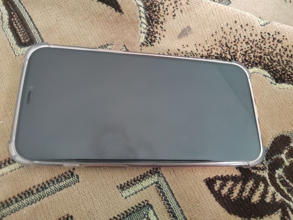 Продам iPhone 12 про макс
