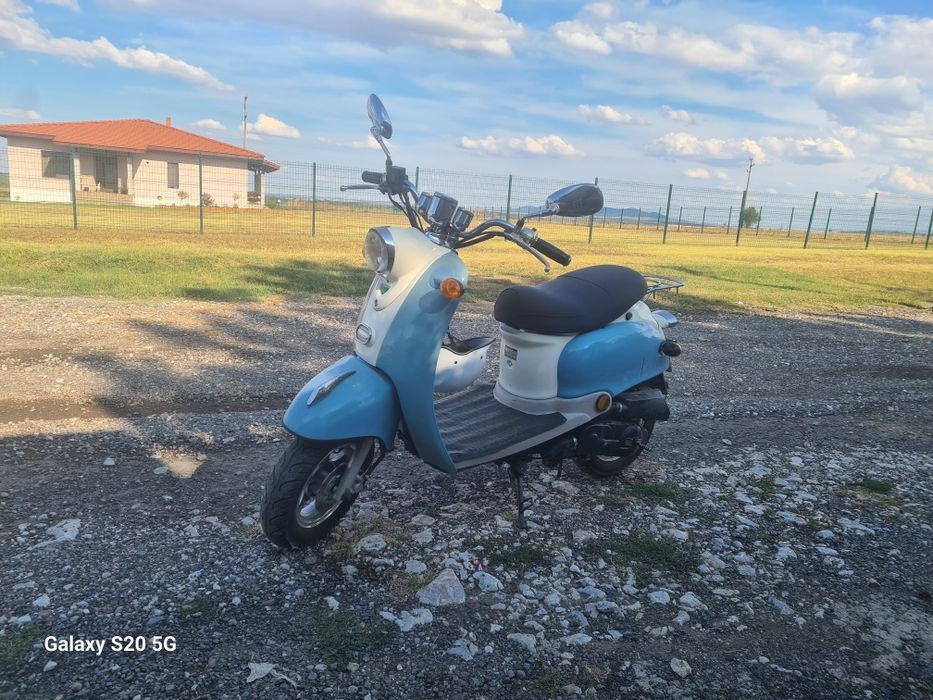 Ретро скутер Baotian 49 куб., 2012