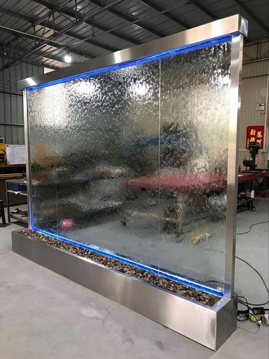 Водопад по стеклу ойнали шаршара