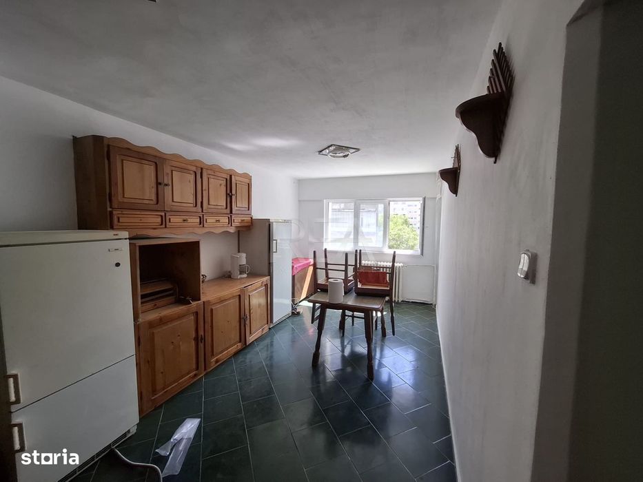 3 camere, et 4/10, anvelopat, 84 mp-Gorjului