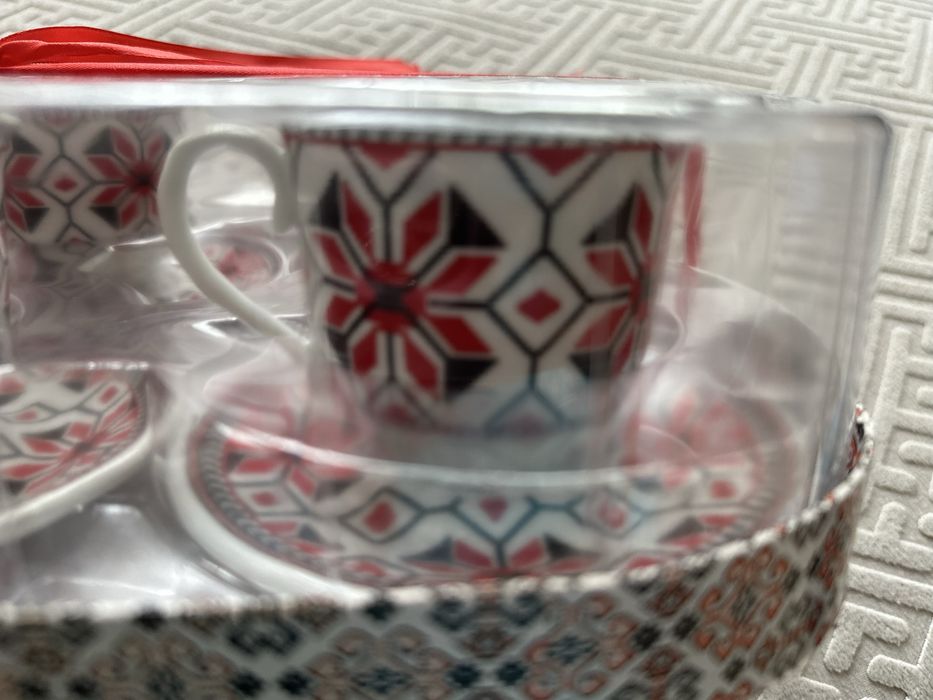 Комплект чаши за кафе с шевица