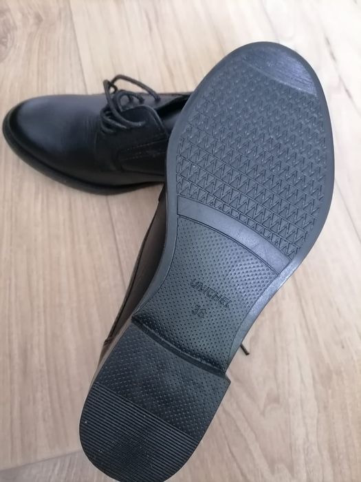 Подросткавая коженная обувь