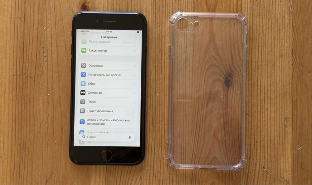 Iphone SE память 64 гига