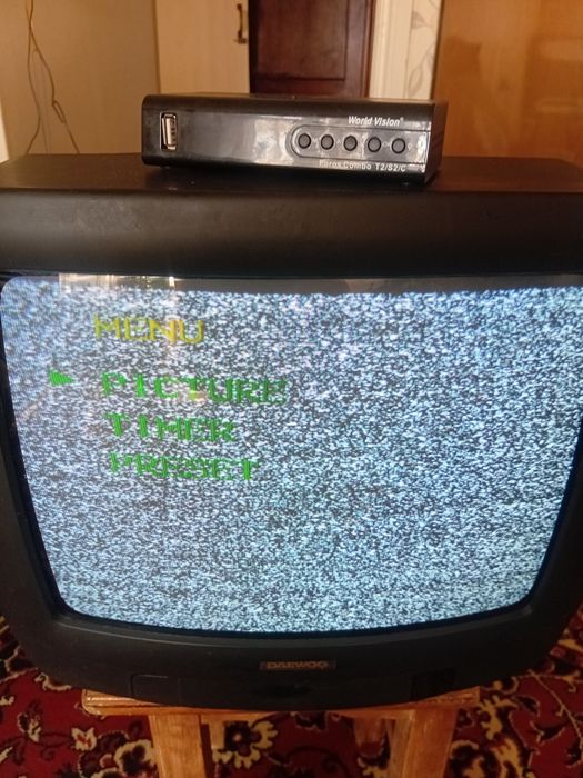Телевизор приставка может кому надо
