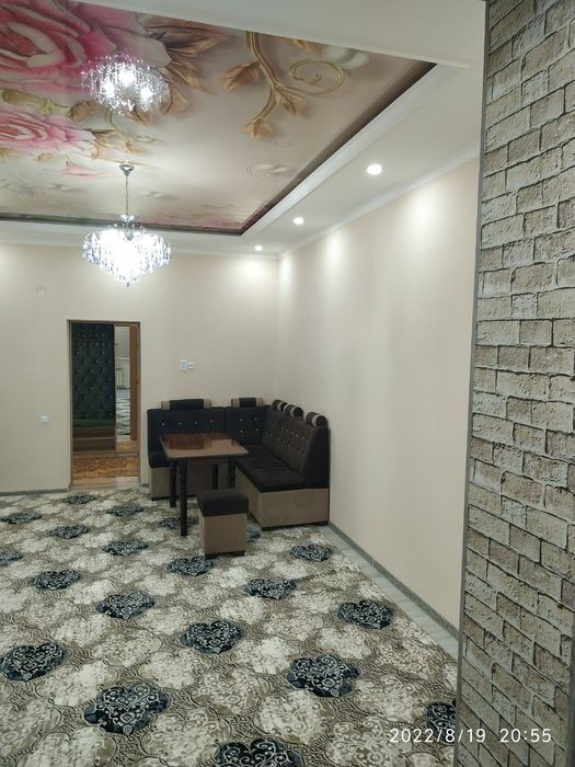 Продается квартира 2х комнатная квартира в центре нукуса