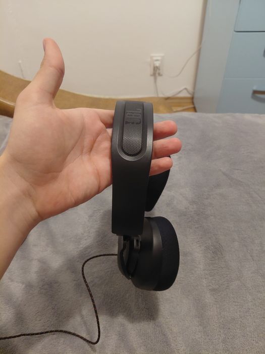 Casti gaming JBL 100M2