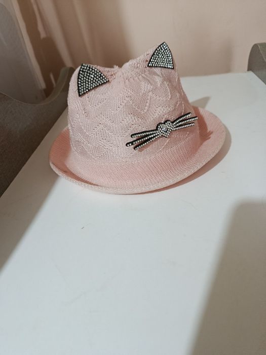 Qizaloqlar uchun bosh kiyim