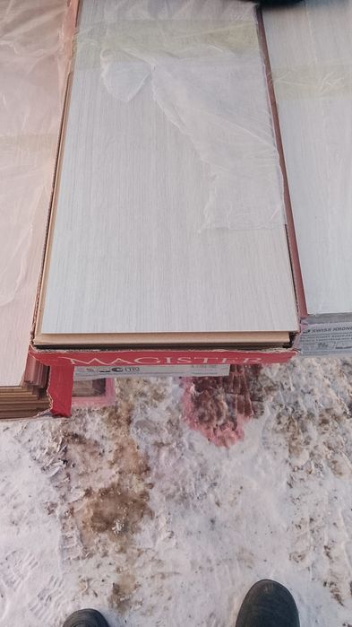 Продам ламинат?)