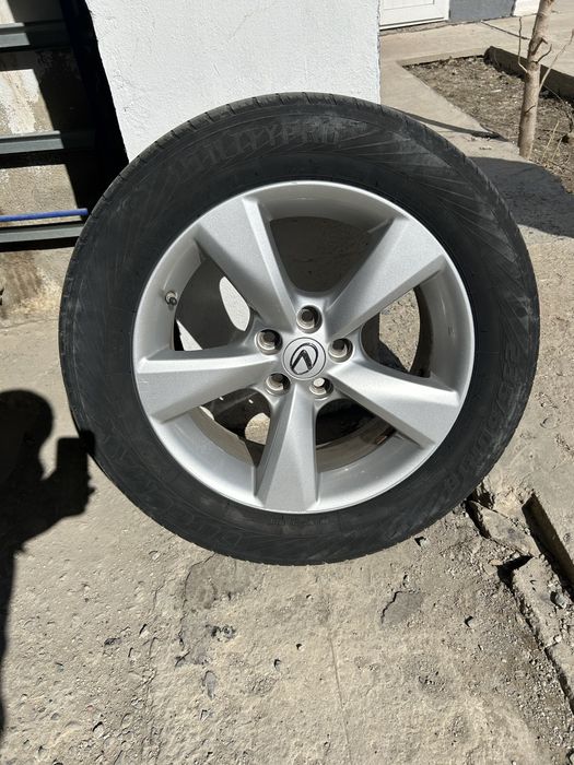 Летние шины размер 235/60 R18 Delmax.