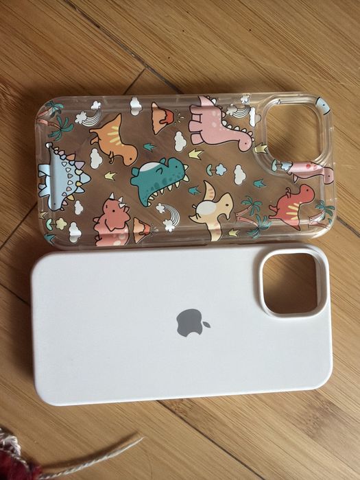 чехлы на  iphone 15