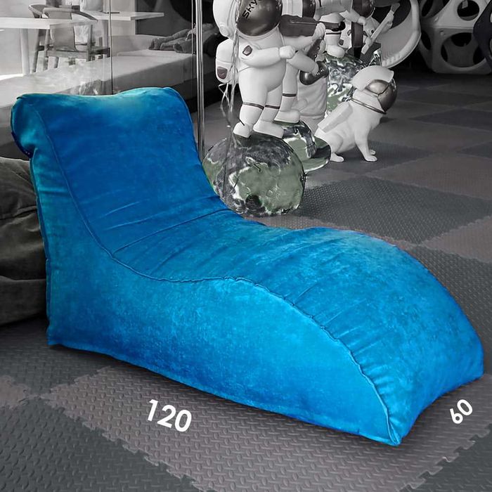 Лежачий бин-бэг макс релакс.