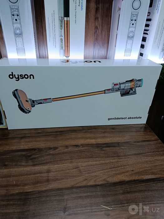 Пелесос Dyson v15s detect absolute