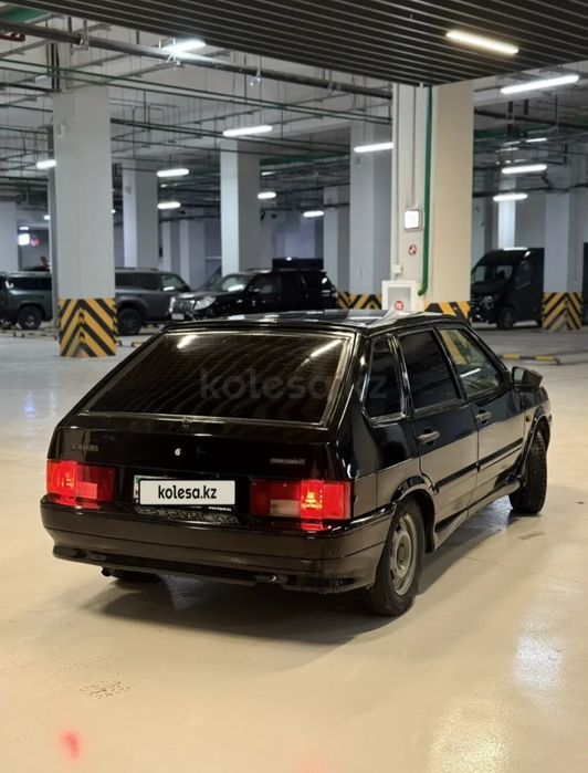 Автомобиль Ваз (Lada) 2114