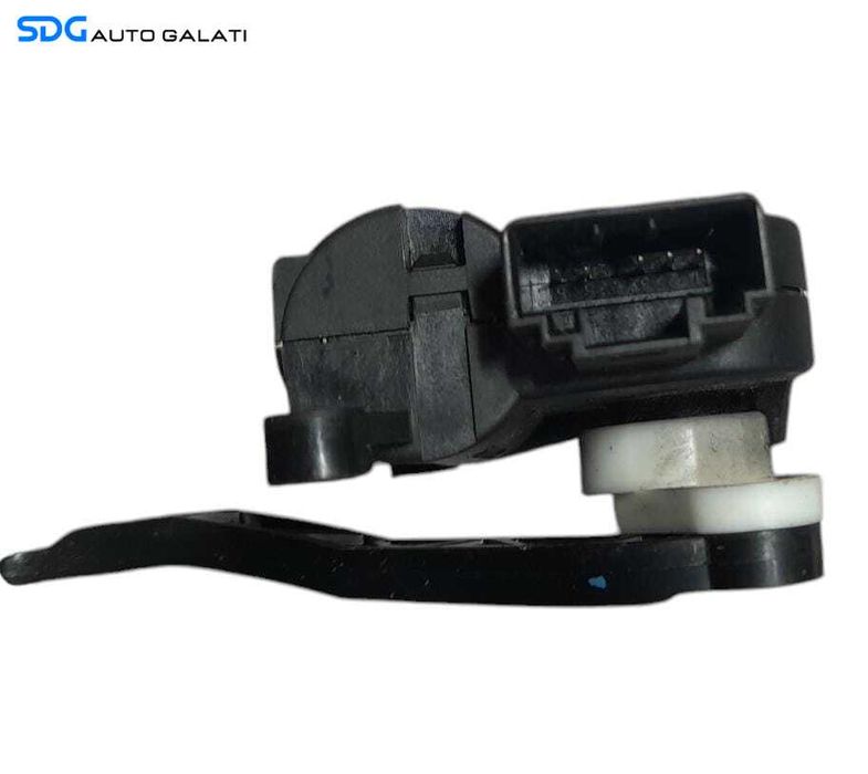 Motoras Reglaj Grila Clapeta Clapete Aeroterma Volkswagen Caddy 3 1.2 1.4 1.6 1.9 2.0 2003 - 2010 Cod 3C1907511A [N0580]