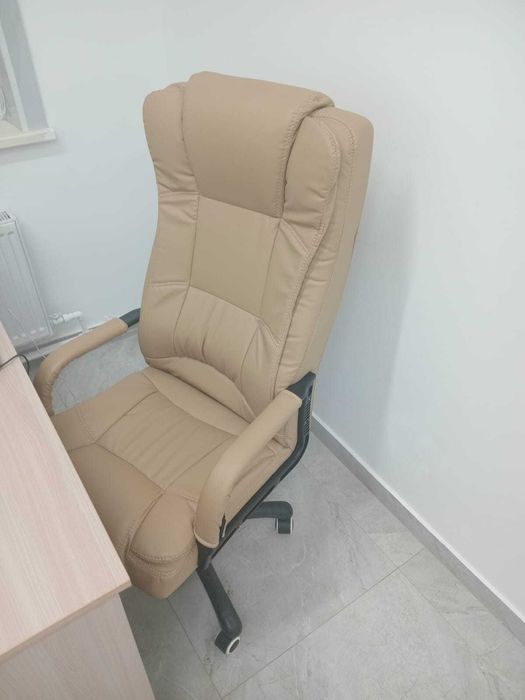 Продается Офисное кресло